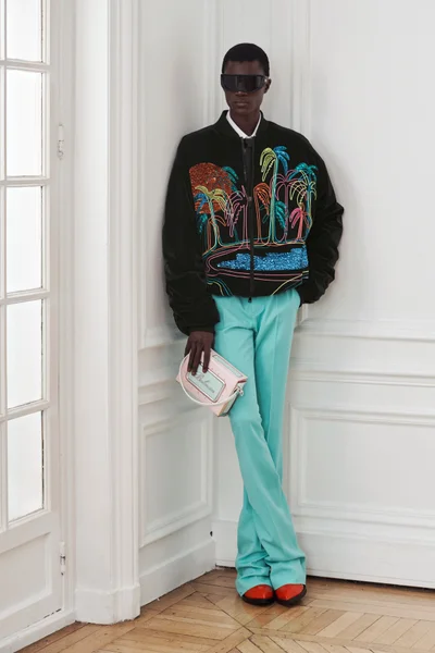 Look 14